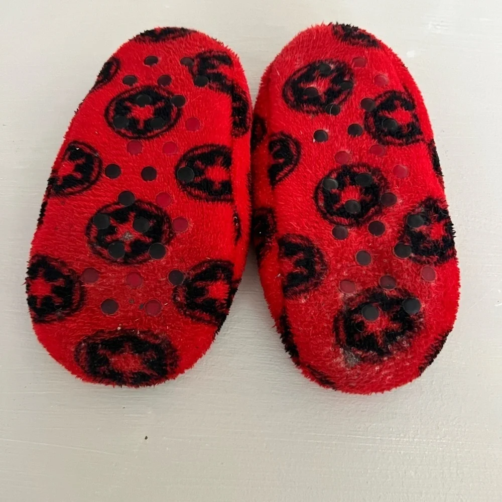 Star Wars Darth Vader Plush Slippers Kids Red & Black Size 8” Length